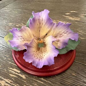 Capodimonte Italy Handmade Porcelain‎ alstroemeria Flower Figurine